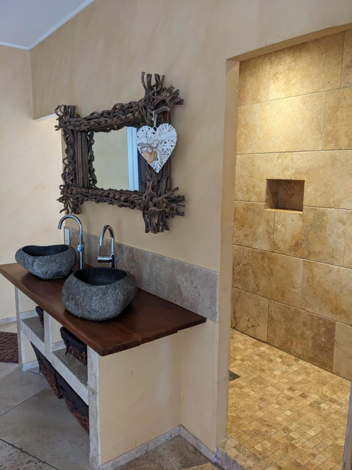 Maison Au Castellet 勒卡斯特雷特 外观 照片